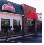 Photo of the Hyde Park Pizzeria store front.
